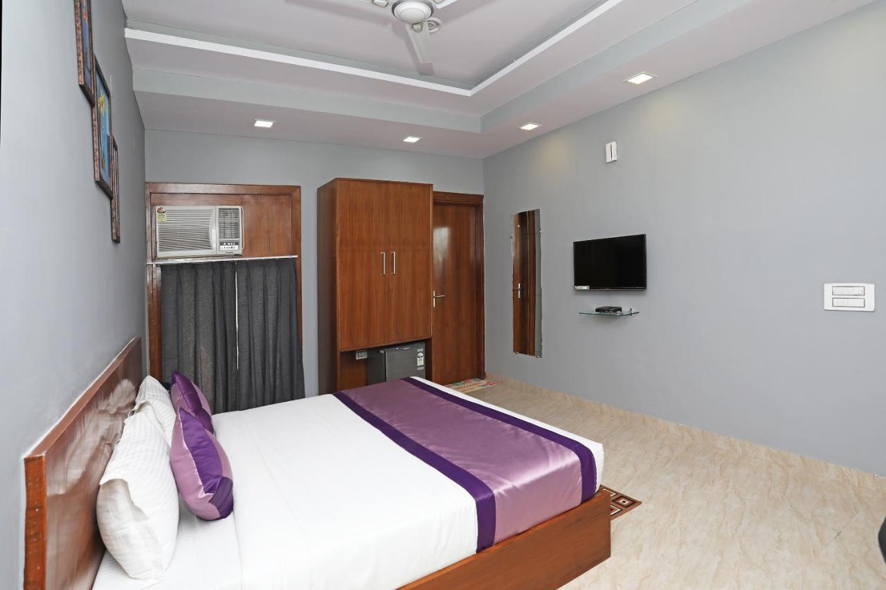 Отель Capital O Aashiyana Paradise Near Omaxe Gurgaon Mall Экстерьер фото